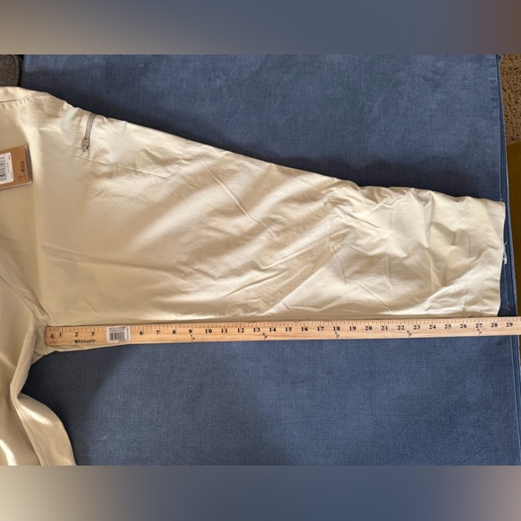 The North Face Pants Women 24 W Tan Soft Shell Adjustable Pockets Outdoor New - Picture 11 of 11